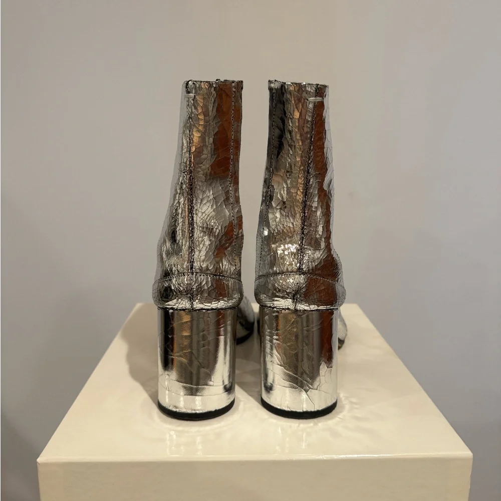 Maison Margiela Silver Tabi Boots with Chunky Block Heel - Picture 3 of 8